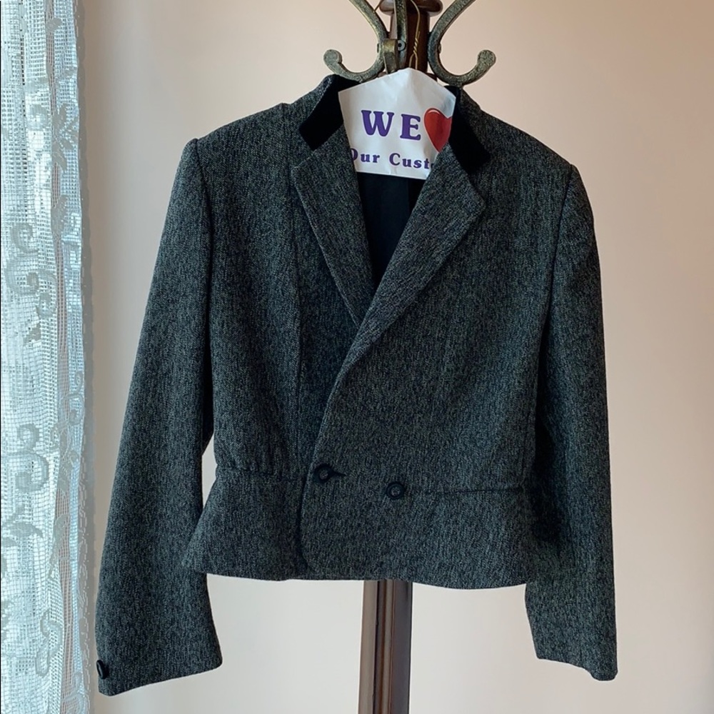 Woman’s Size 10 Two-Pieced Suit - Picture 2 of 8